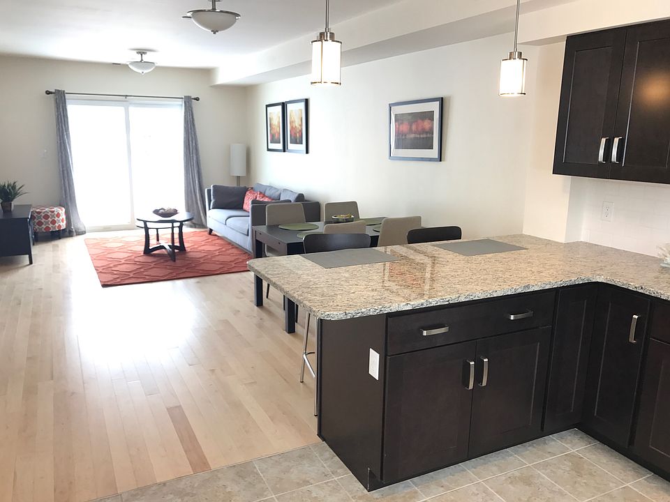 1st image of 770 E Ashland St #901