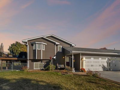 7272 Twin Lakes Ave, Centerville, MN, 55038