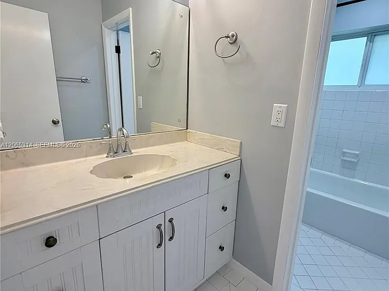 5101 SW 127th Pl — Photo 25