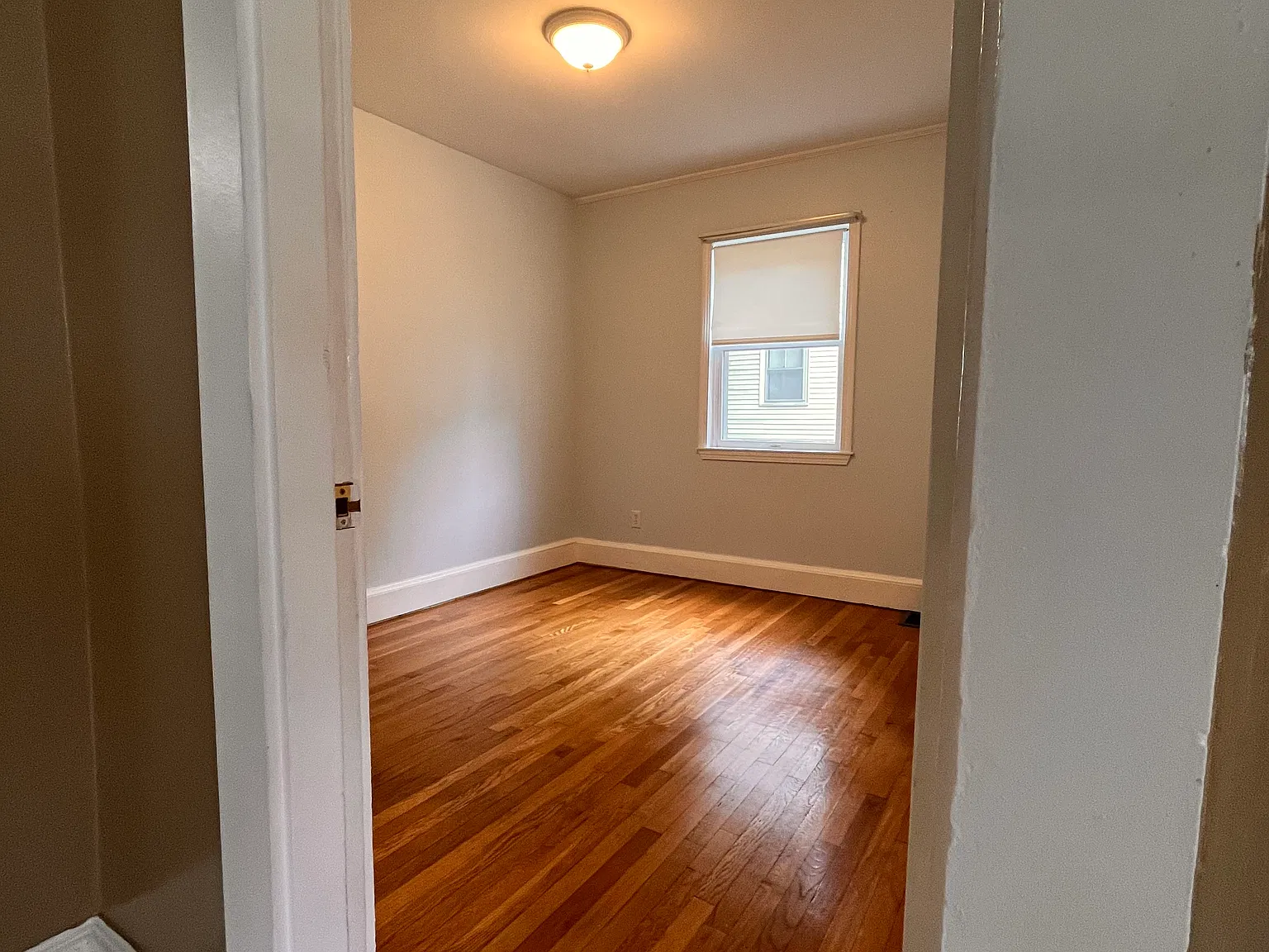2 bed, 650 sqft, $2,350 — Photo 4