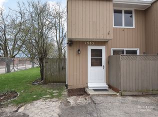 1983 South St, Elgin, IL 60123