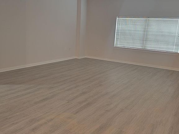 2nd image of 1750 Saint Charles Ave APT 305