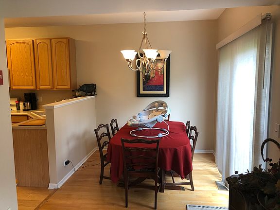 4th image of 2221 Stoughton Dr #0