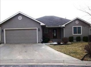 2771 SW Sage Brush Ct, Topeka, KS 66614