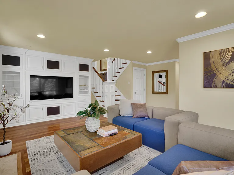 10 Saint Louis Ln — Photo 9