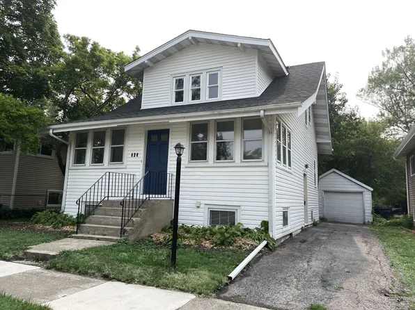 434 N Harvard Ave, Villa Park, IL 60181