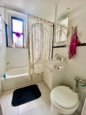 Rented by Lang Realty LLC | media 11