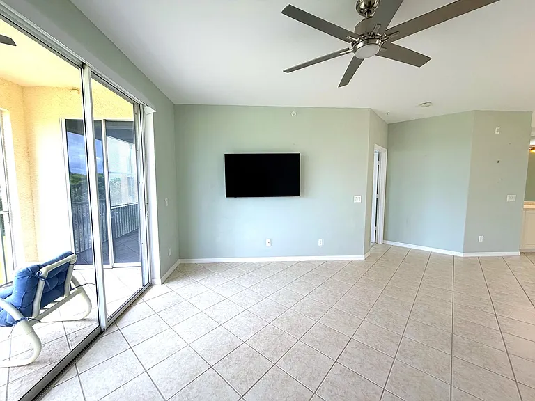 4013 Palm Tree Blvd #301 — Photo 20