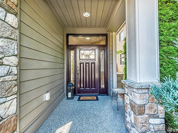 2nd image of 10832 237th Ave NE