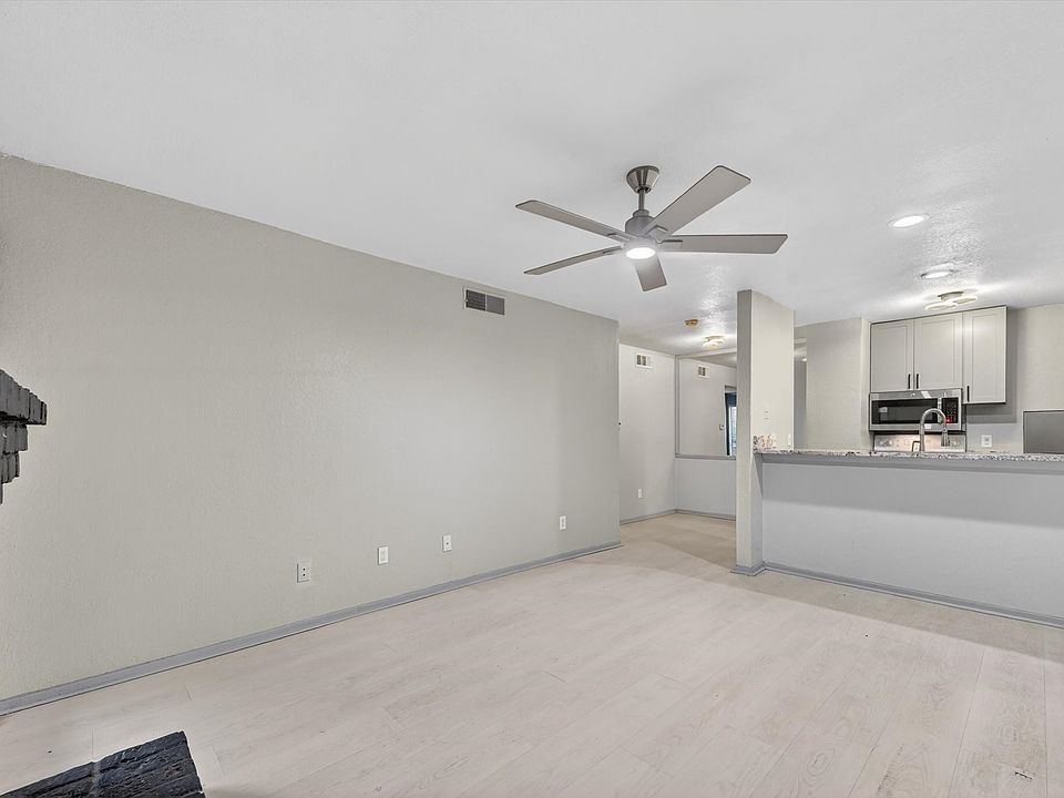 1st image of 1810 N Garrett Ave APT 124
