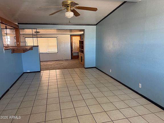 4th image of 296 STEFFEN Street