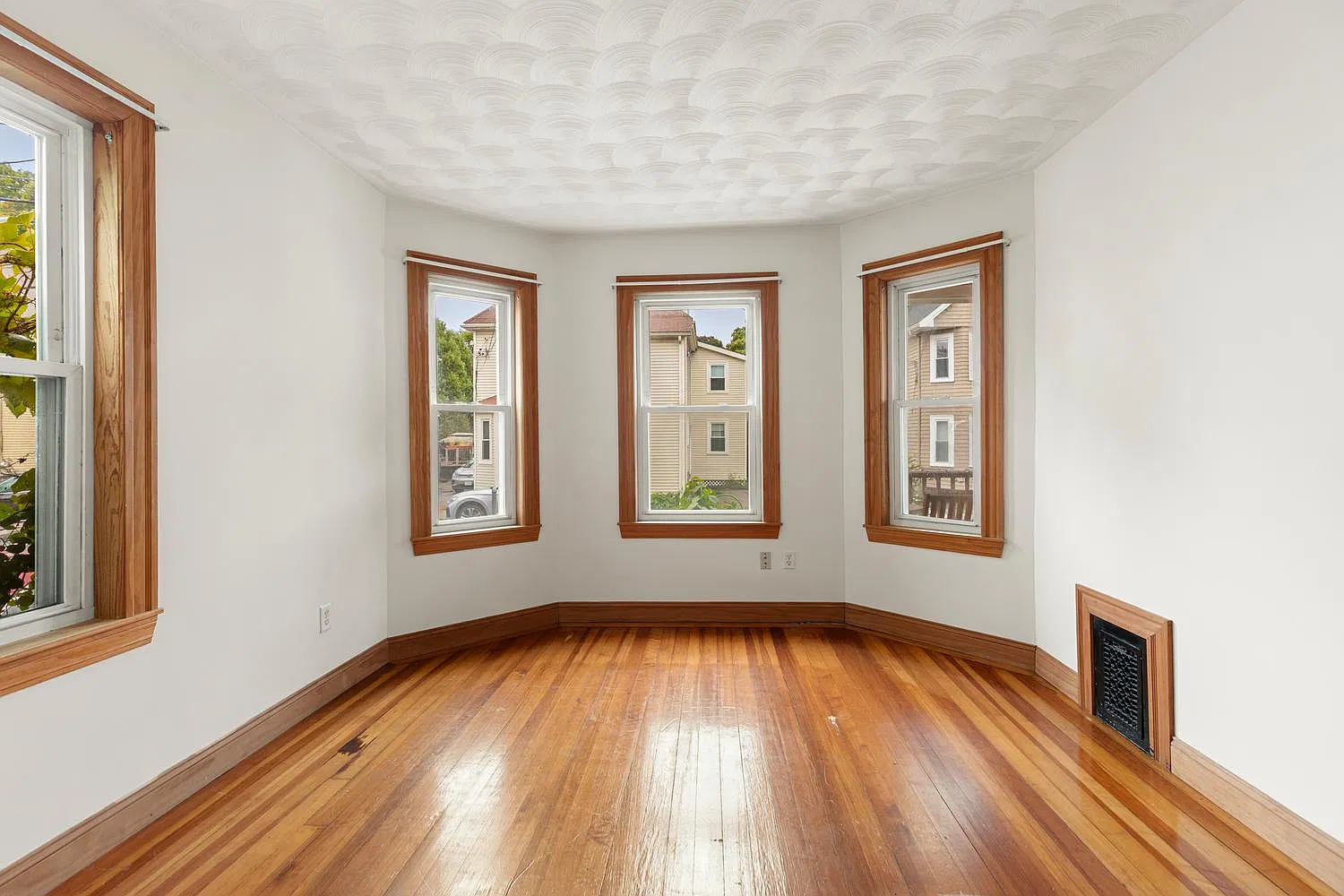 2 bed, 1150 sqft, $2,450 — Photo 4