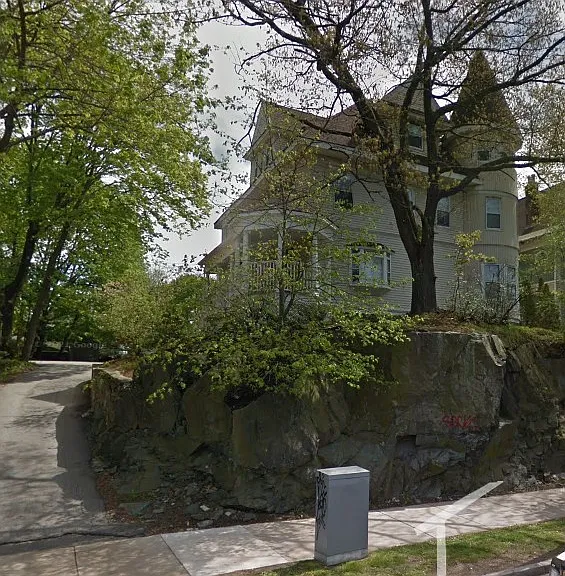 Cambridge St — Photo 1