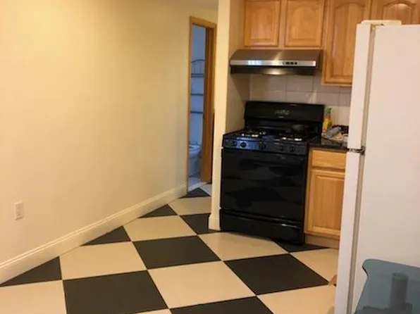 (undisclosed Address), Oakland Gardens, NY 11364