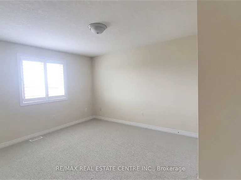 15 Sasha Ct — Photo 28