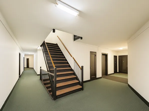 915 East 17th Street image 13 of 15