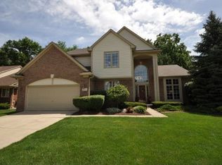 2713 Long Meadow Ln, Rochester Hills, MI 48307