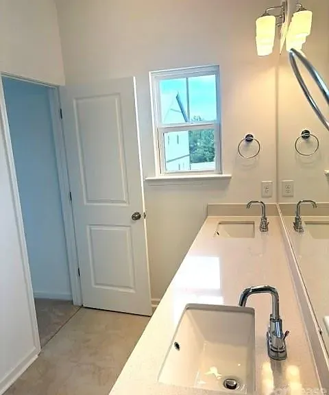 416 Silver Star Blvd — Photo 25