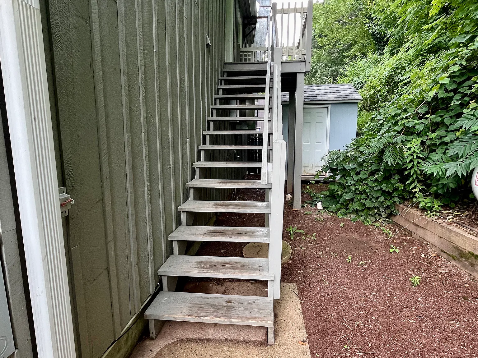 Studio, 702 sqft, $1,900 — Photo 2