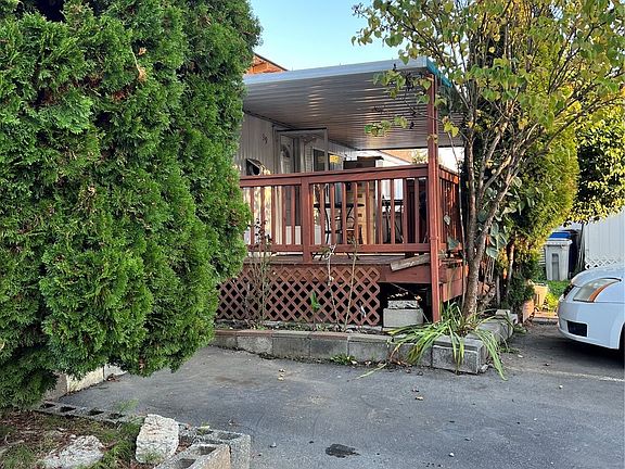 4th image of 827 W Valley Hwy #39