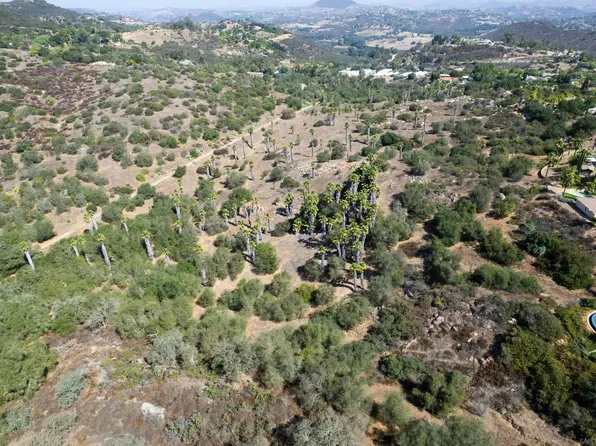 Mirar De Valle 28, Valley Center, CA 92082