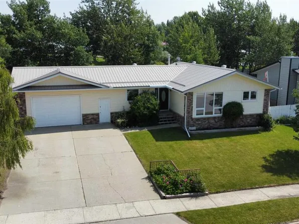 10625 W 105th Ave, Grande Cache, AB T0E 0Y0