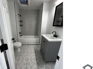 805 Elsinore Pl, Chester, PA 19013