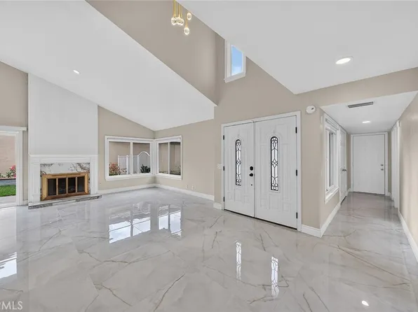 61 Sparrowhawk, Irvine, CA 92604