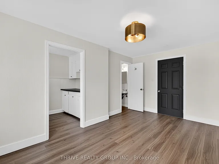 245 Maitland St #6 — Photo 4