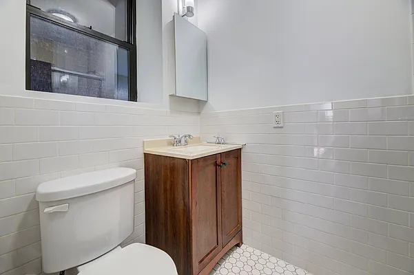 Rented by REAL New York | media 6