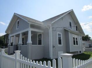 3 Ashburne St, Pawtucket, RI 02861