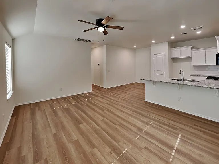 11619 Mackenzie Way — Photo 5