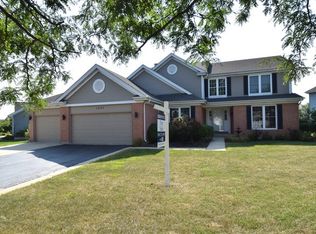 1337 Saddlebrook Rd, Bartlett, IL 60103