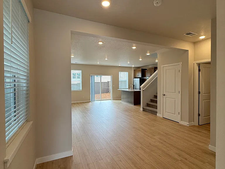 3558 SW Battaglia Ave — Photo 6