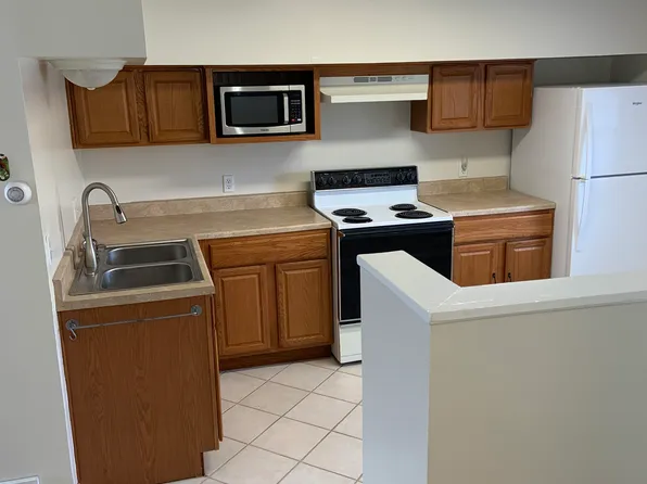 737 Smith St #2, Monroe, MI 48161