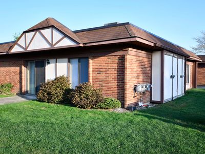 29900 Grand Oaks Dr APT 1, Warren, MI, 48092