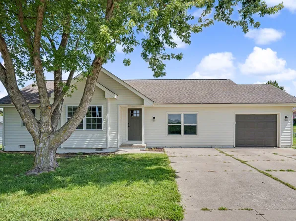1605 S 15th St, Adel, IA 50003