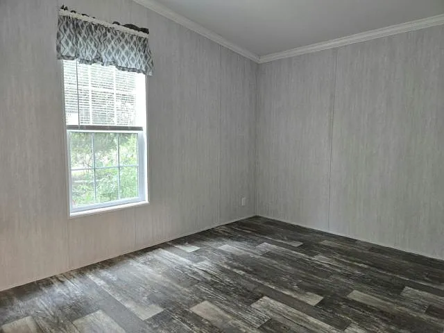 5611 Bayshore Rd #121 — Photo 8