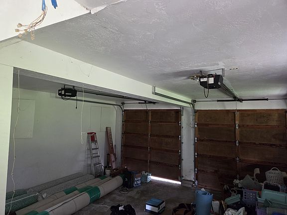 5th image of 284 Watershed Rd