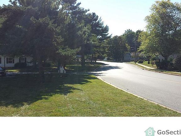 2nd image of 35 Ewing Dr