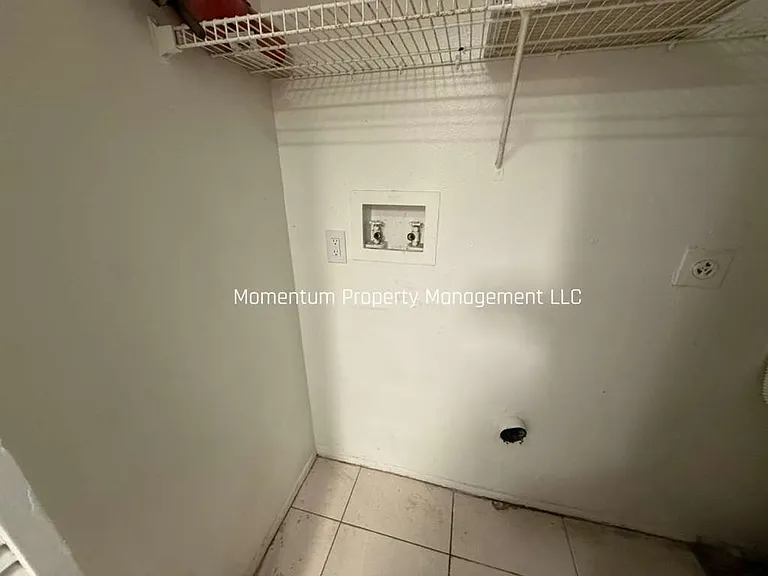 198 N Fernwood Ave #2 — Photo 22