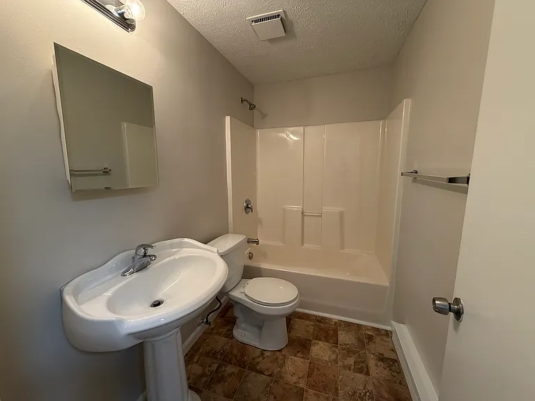 4813 Sardis Rd #8 — Photo 10