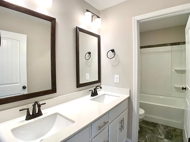 733 Banister Dr — Photo 28