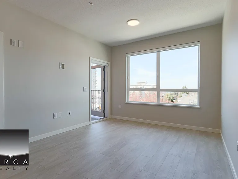 110 W 17th St #406 — Photo 21