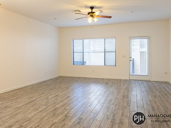 3rd image of 7323 E Belleview St #1001