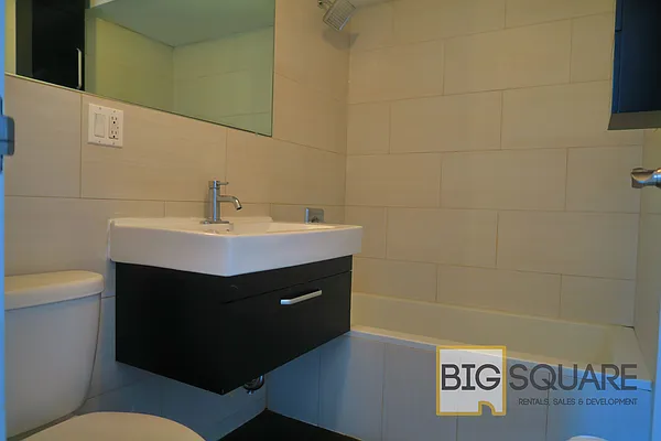 Rented by Big Square Realty LLC | media 56