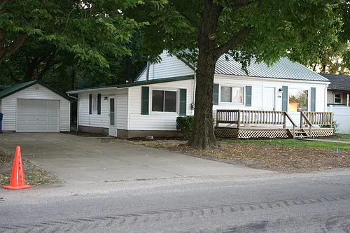 3127 Sand Rd Photo 1