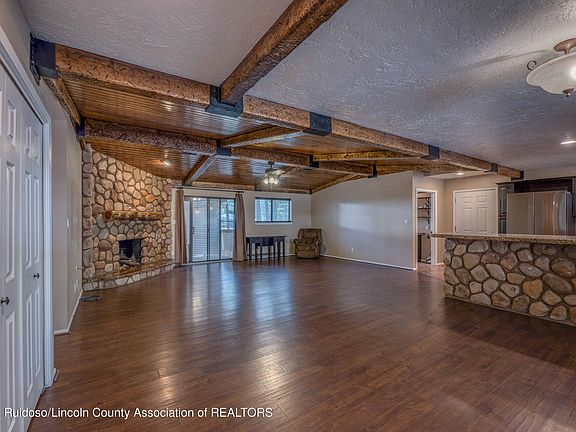 4th image of 1116 Hull Rd