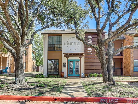 1-web-or-mls-Lake Park Rd-001