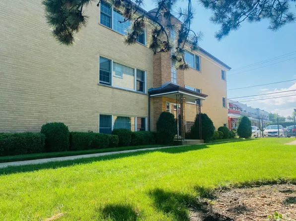 8850 N Wisner St #1E, Niles, IL 60714